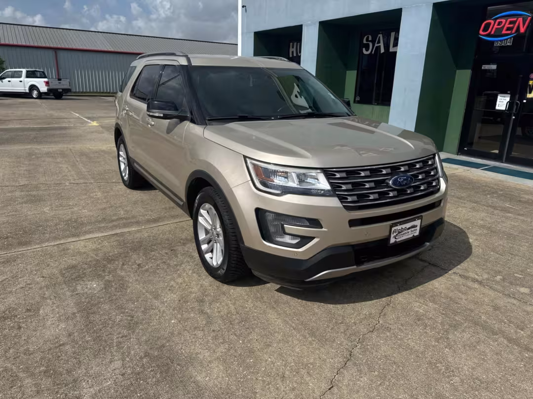 2017 Ford Explorer - 1FM5K7DHXHGE10974 - Image #1
