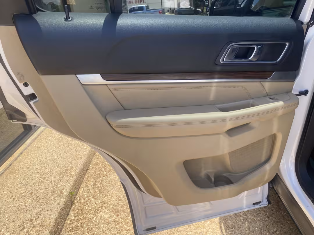 2017 Ford Explorer - 1FM5K7F84HGB62086 - Image #13