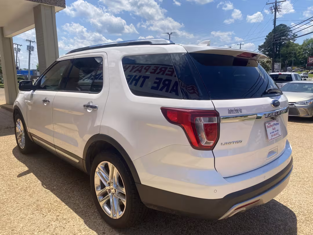2017 Ford Explorer - 1FM5K7F84HGB62086 - Image #4