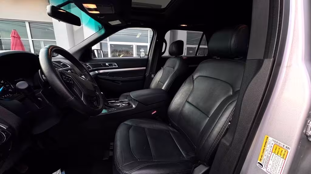 2017 Ford Explorer - 1FM5K8D85HGA41043 - Image #2