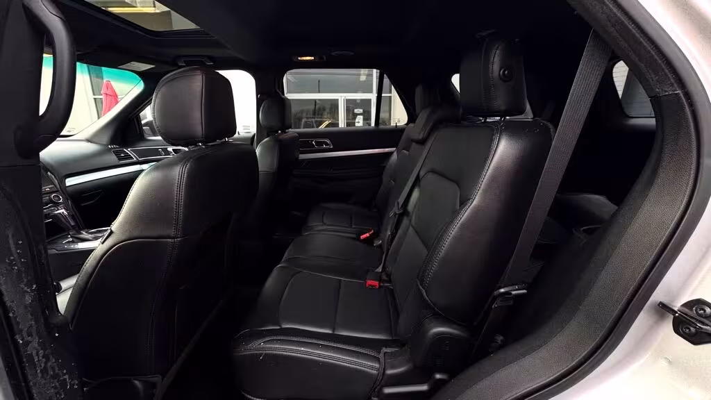 2017 Ford Explorer - 1FM5K8D85HGA41043 - Image #3