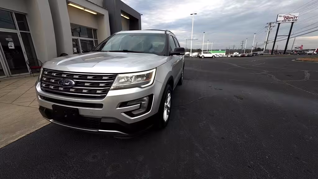 2017 Ford Explorer - 1FM5K8D85HGA41043 - Image #4