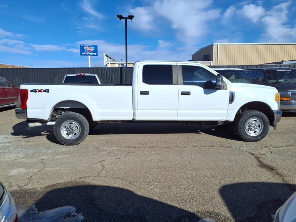 2017 Ford F-250 SD - 1FT7W2B64HEE93772 - Image #3