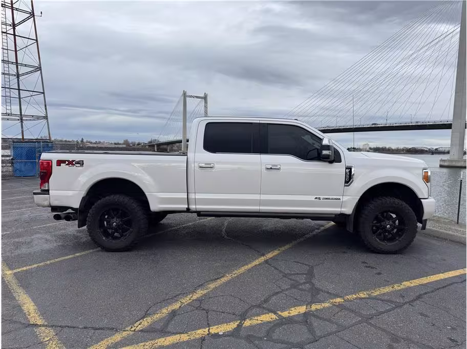 2017 Ford F-350 SD - 1FT8W3BT6HED22134 - Image #9