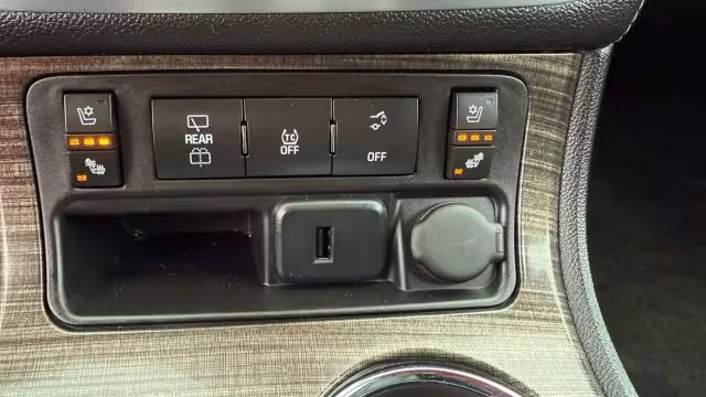 2017 GMC Acadia - 1GKKVSKD9HJ202223 - Image #14