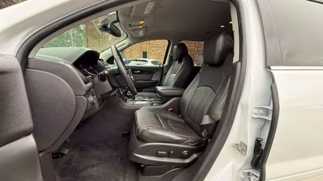 2017 GMC Acadia - 1GKKVSKD9HJ202223 - Image #17