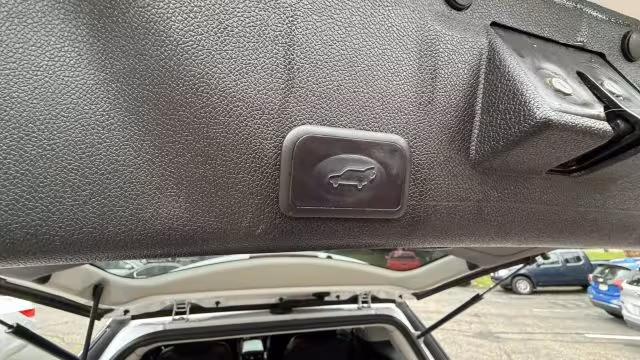 2017 GMC Acadia - 1GKKVSKD9HJ202223 - Image #25