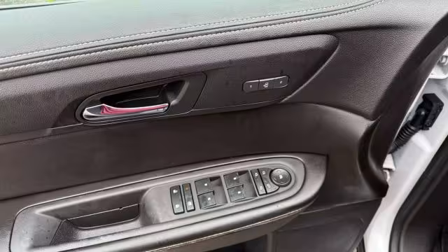 2017 GMC Acadia - 1GKKVSKD9HJ202223 - Image #9