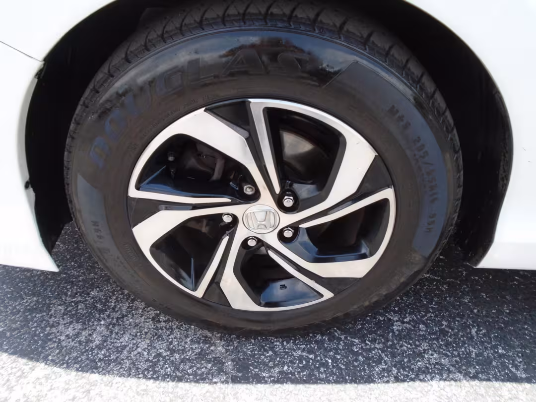 2017 Honda Accord - 1HGCR2F30HA191913 - Image #25