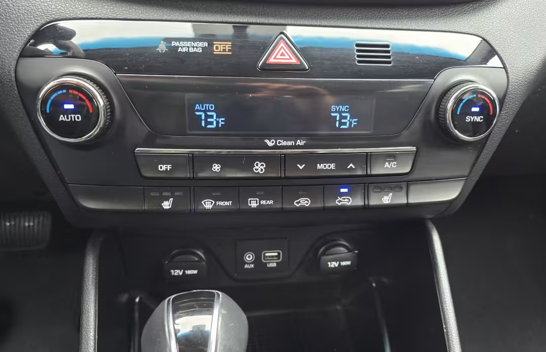 2017 Hyundai Tucson - KM8J3CA44HU401372 - Image #16