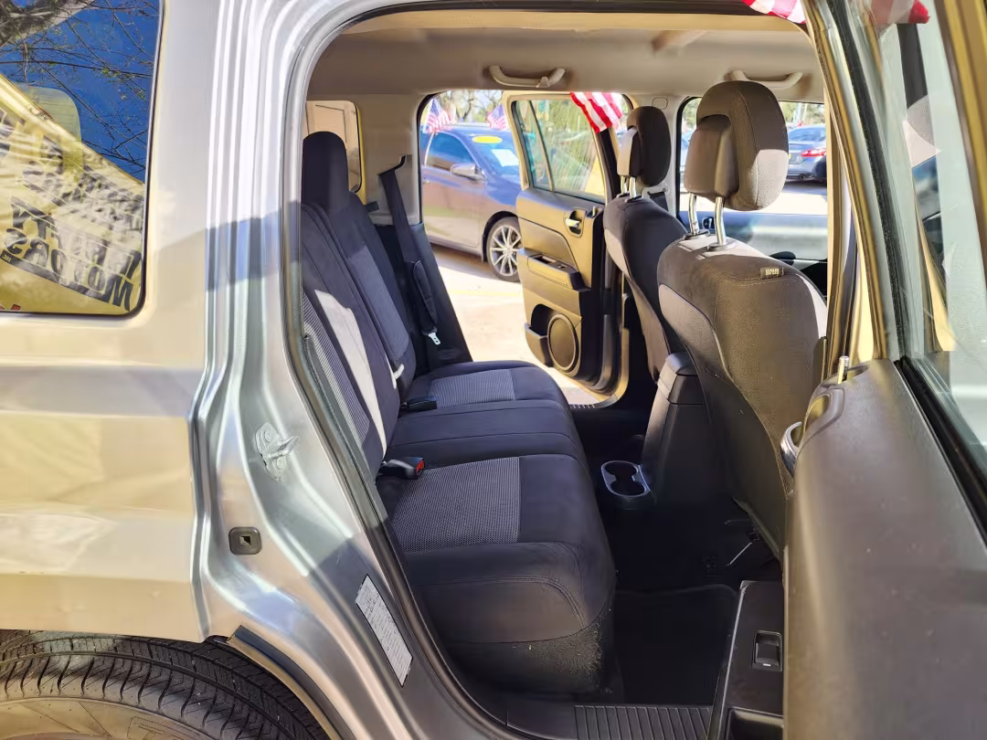 2017 Jeep Patriot - 1C4NJPFB9HD184038 - Image #13