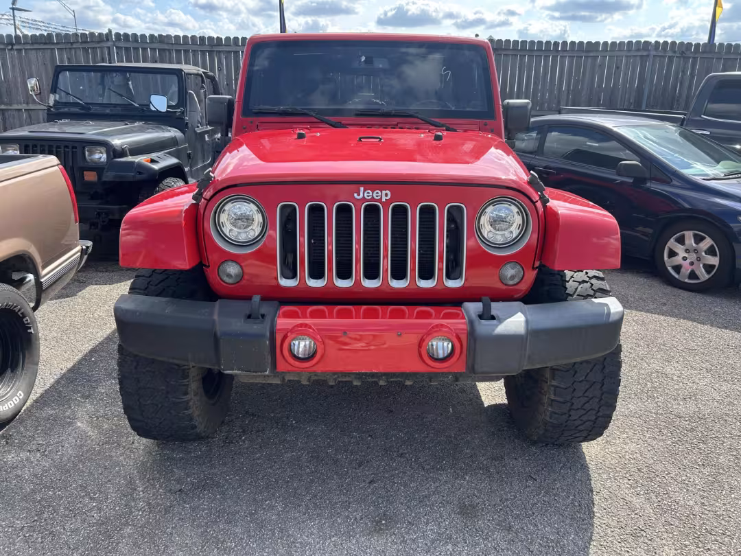 2017 Jeep Wrangler - 1C4HJWEGXHL660890 - Image #2