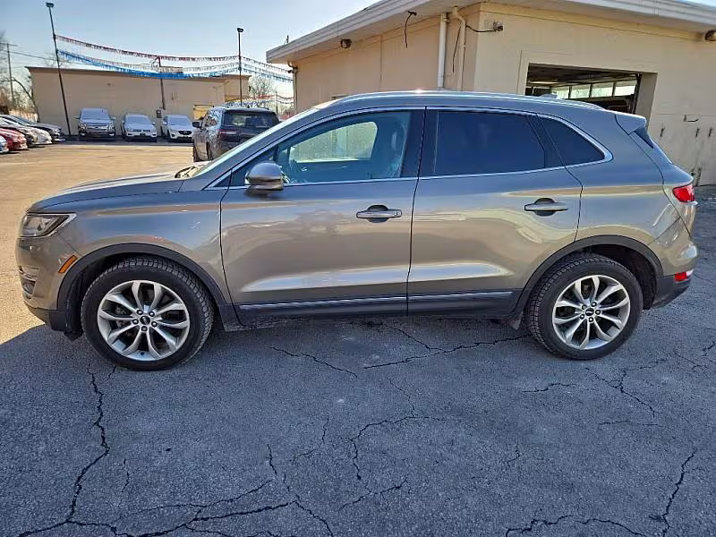 2017 Lincoln MKC - 5LMCJ2D96HUL23741 - Image #1