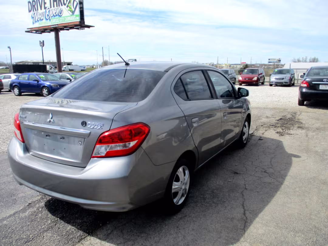 2017 Mitsubishi Mirage G4 - ML32F3FJ7HHF12222 - Image #5