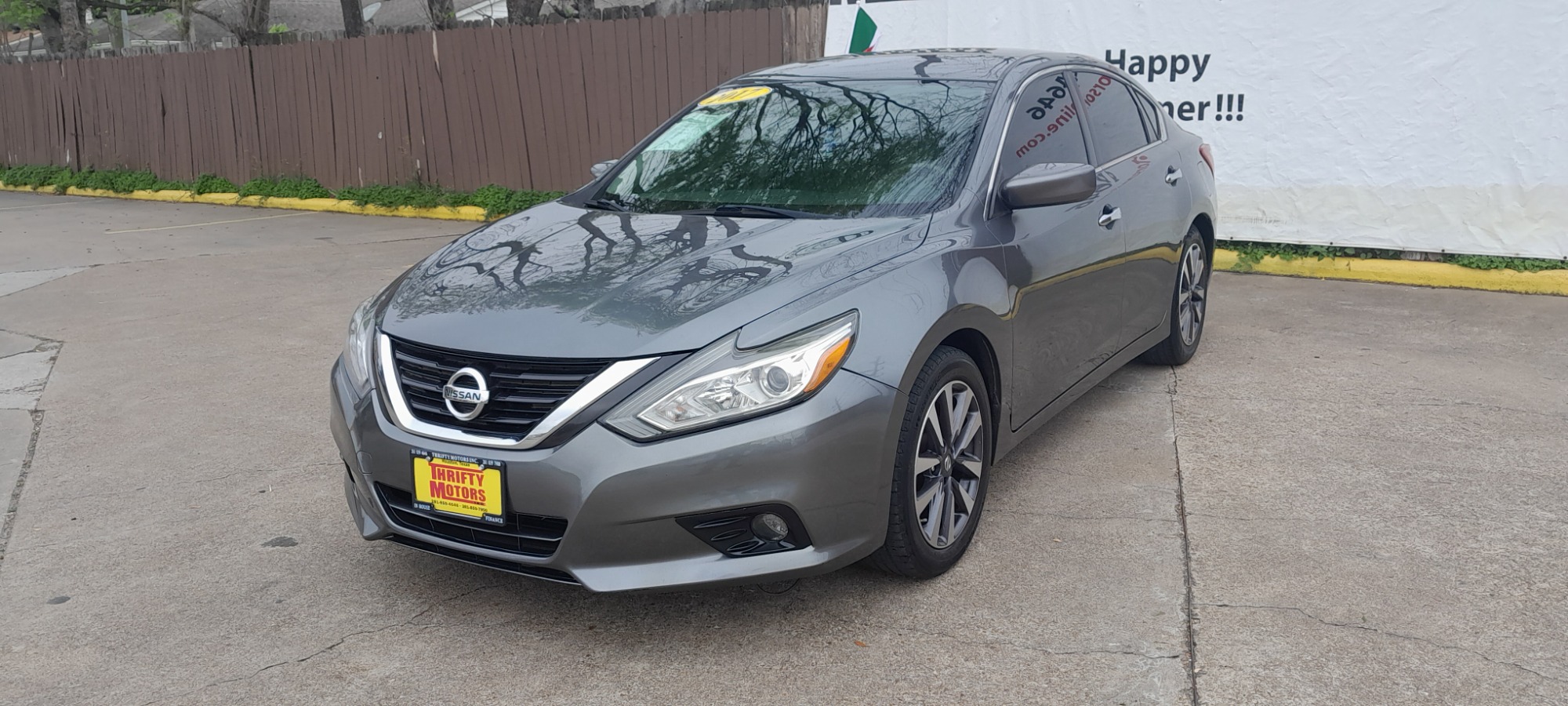 2017 Nissan Altima - 1N4AL3AP4HC216281 - Image #3