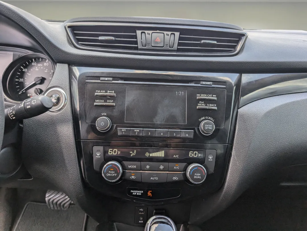 2017 Nissan Rogue Sport - JN1BJ1CP3HW013017 - Image #15