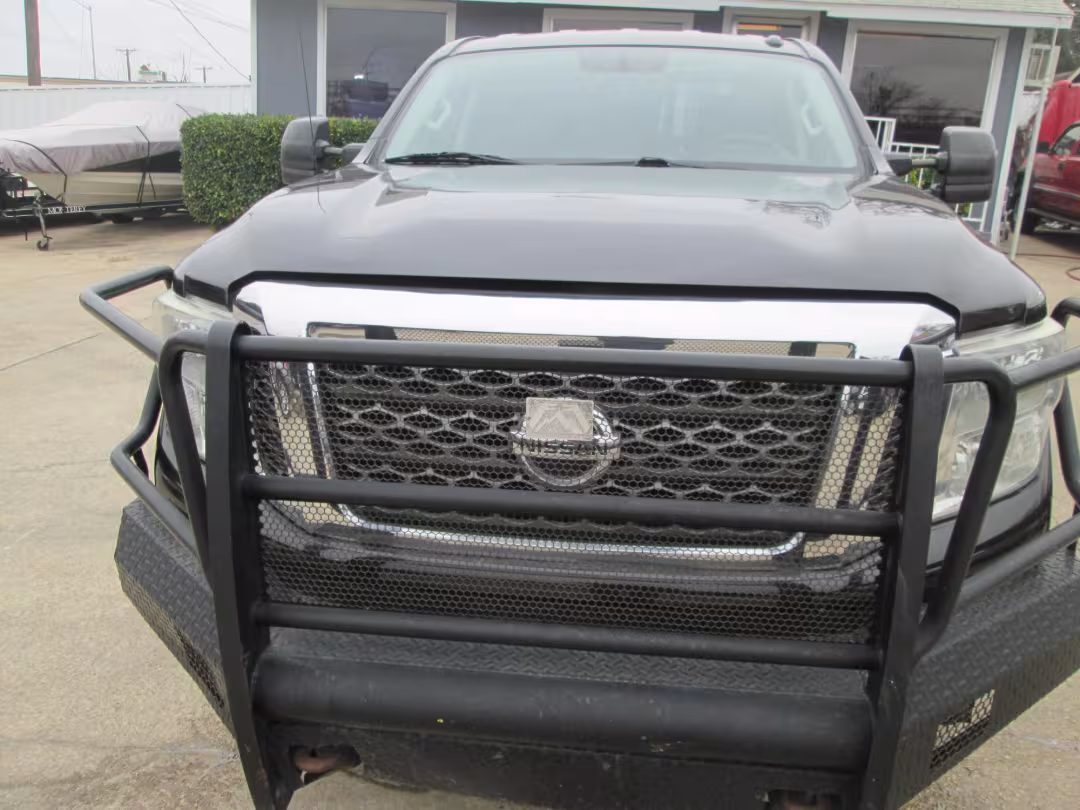 2017 Nissan Titan XD - 1N6AA1F37HN568671 - Image #1