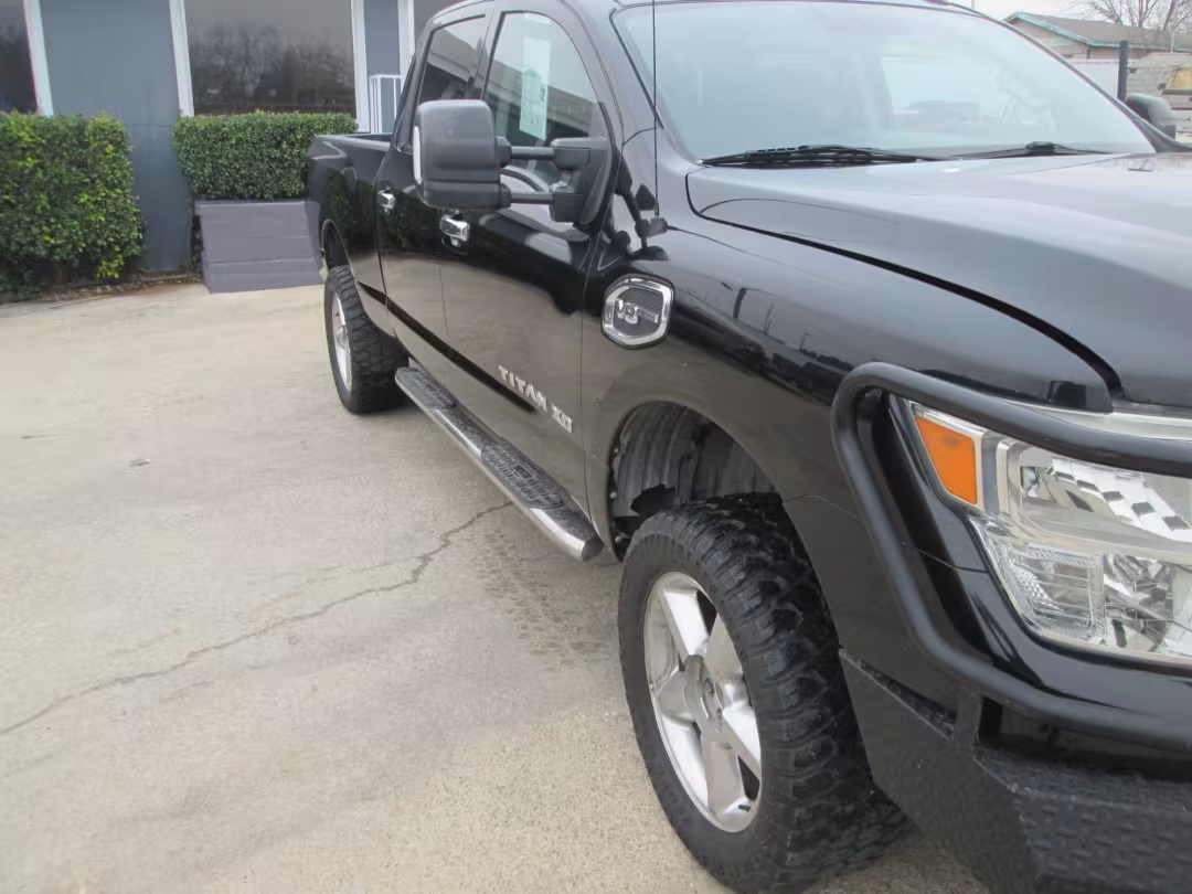 2017 Nissan Titan XD - 1N6AA1F37HN568671 - Image #2