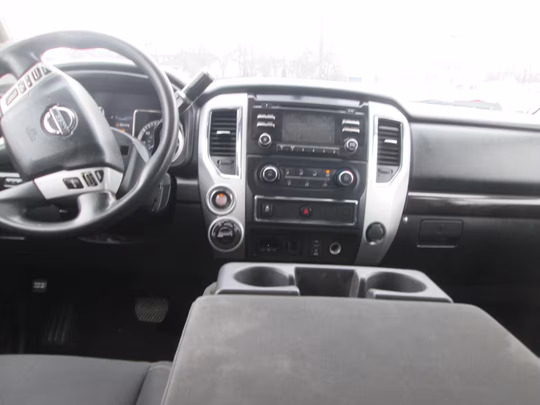 2017 Nissan Titan XD - 1N6AA1F37HN568671 - Image #7