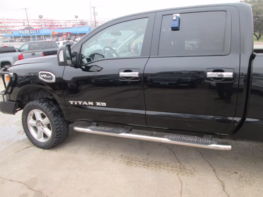2017 Nissan Titan XD - 1N6AA1F37HN568671 - Image #8