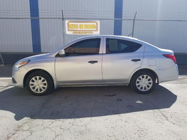 2017 Nissan Versa - 3N1CN7AP5HL823124 - Image #3