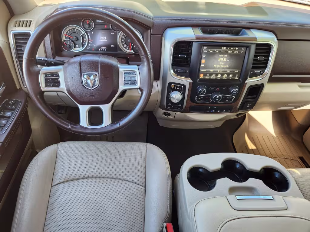 2017 Ram 1500 - 1C6RR7JT0HS549641 - Image #10
