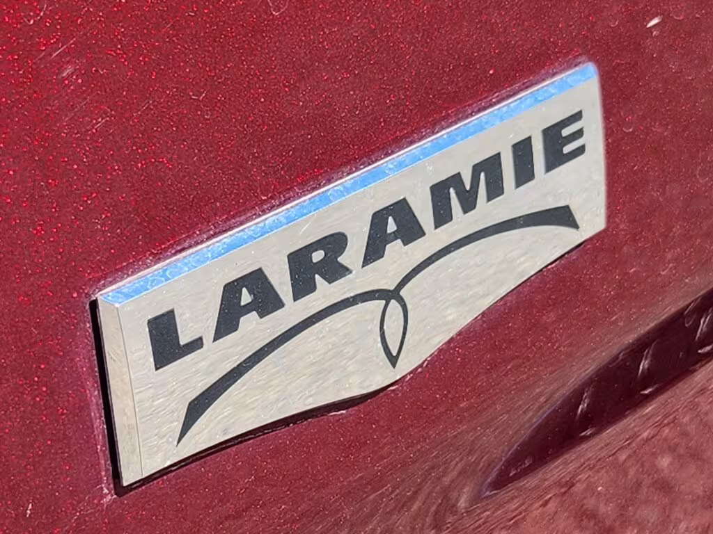 2017 Ram 1500 - 1C6RR7JT0HS549641 - Image #11