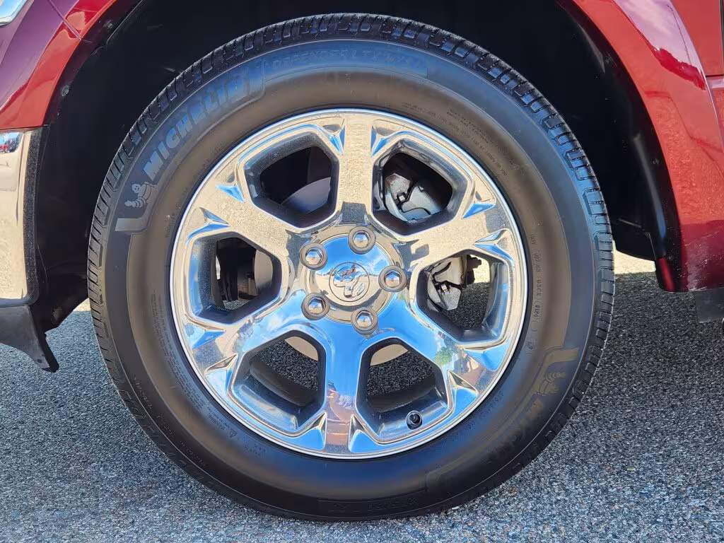 2017 Ram 1500 - 1C6RR7JT0HS549641 - Image #15