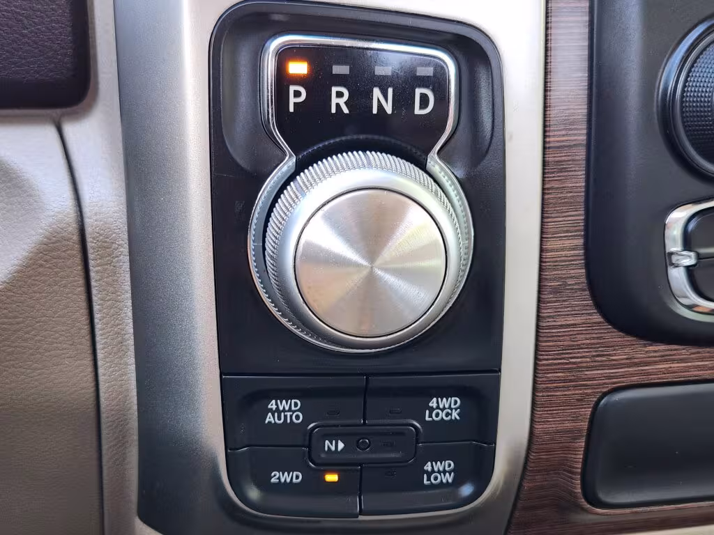 2017 Ram 1500 - 1C6RR7JT0HS549641 - Image #23