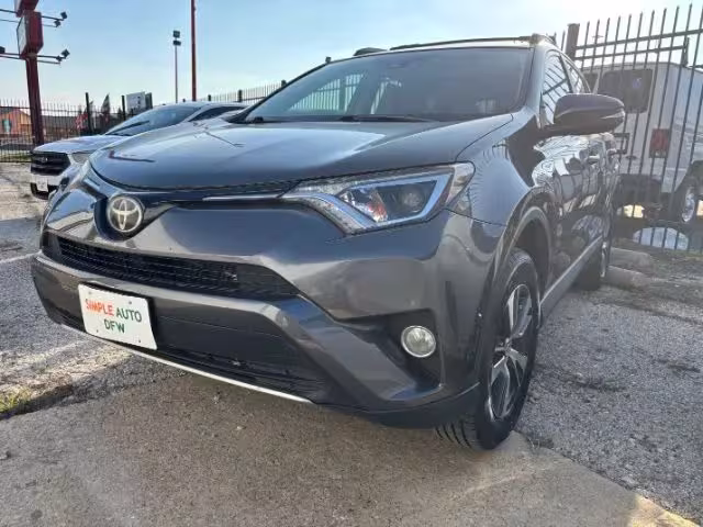 2017 Toyota RAV4 - 2T3WFREV4HW374216 - Image #4