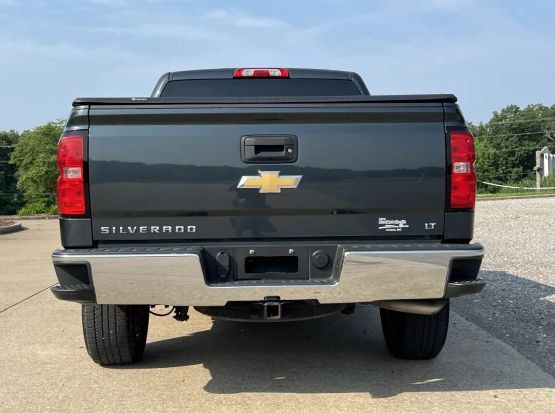 2018 Chevrolet Silverado 1500 - 3GCUKREC6JG295475 - Image #12