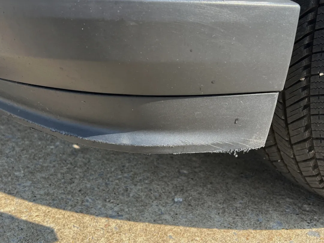 2018 Chevrolet Silverado 1500 - 3GCUKREC6JG295475 - Image #38