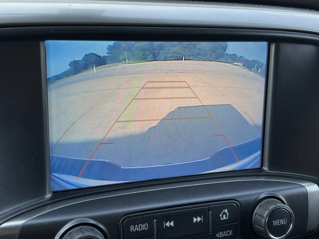2018 Chevrolet Silverado 1500 - 3GCUKREC6JG295475 - Image #5