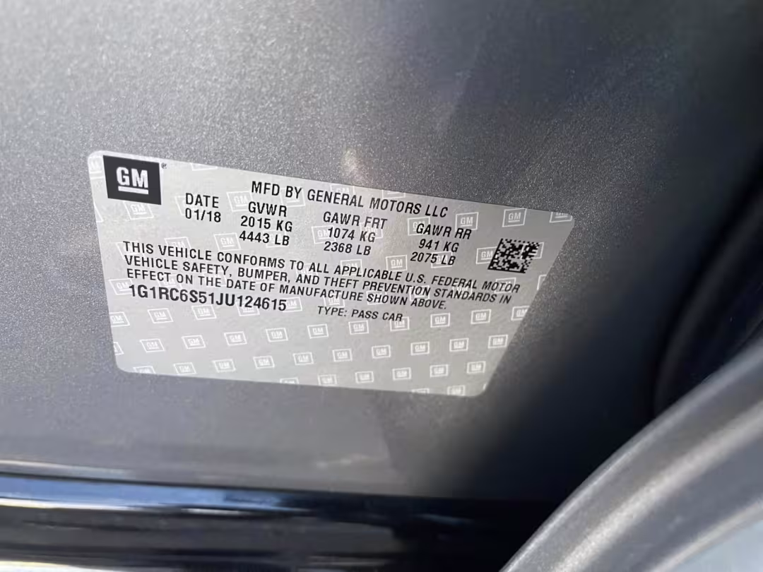 2018 Chevrolet Volt - 1G1RC6S51JU124615 - Image #9