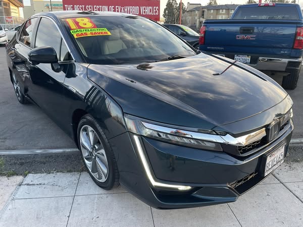 2018 Honda Clarity - JHMZC5F18JC012617 - Image #1