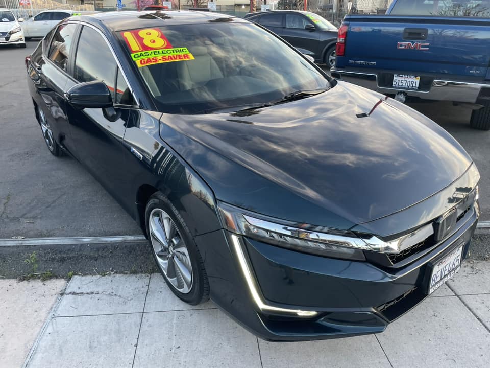 2018 Honda Clarity - JHMZC5F18JC012617 - Image #2