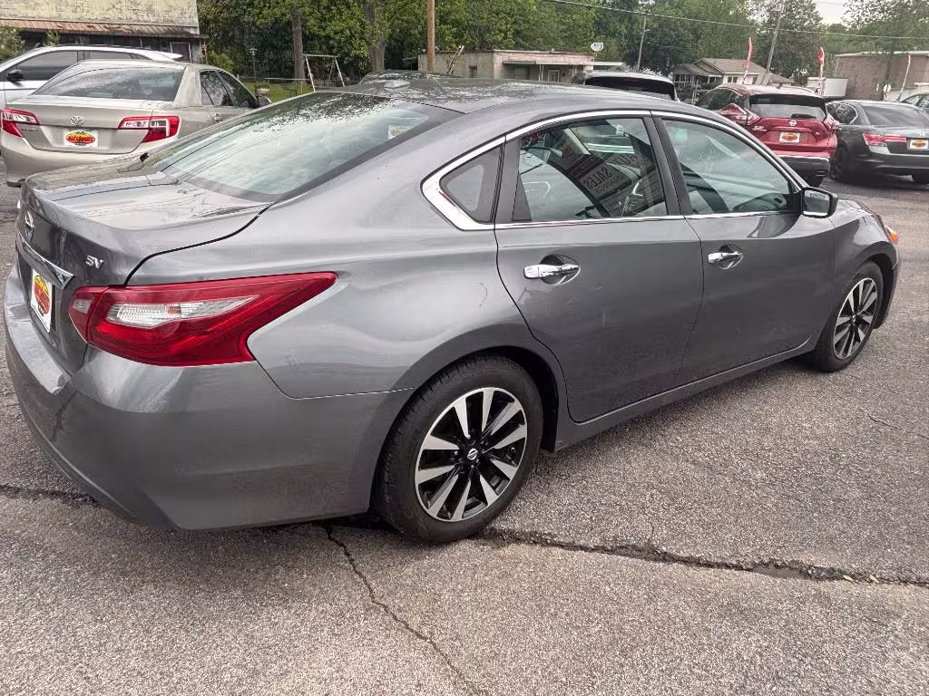 2018 Nissan Altima - 1N4AL3AP3JC242327 - Image #8