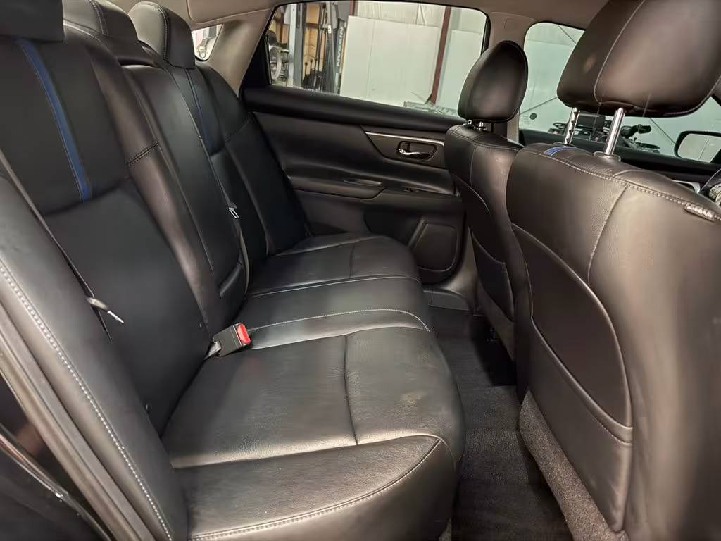 2018 Nissan Altima - 1N4AL3AP5JC151124 - Image #19