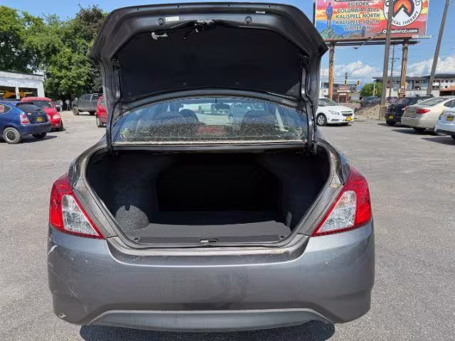 2018 Nissan Versa - 3N1CN7AP2JL811888 - Image #5