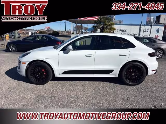 2018 Porsche Macan - WP1AG2A57JLB61837 - Image #1