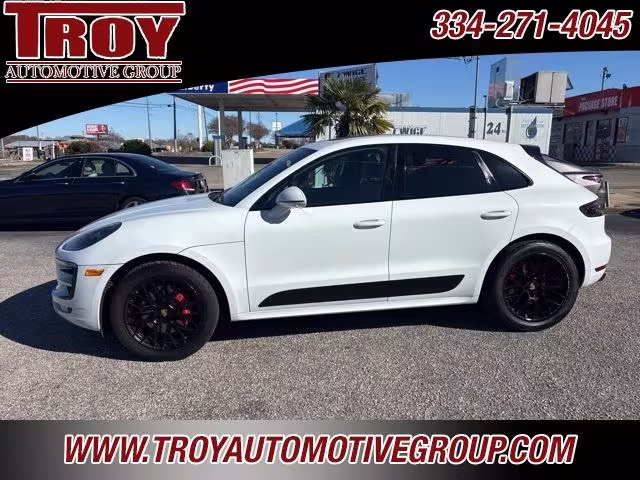 2018 Porsche Macan - WP1AG2A57JLB61837 - Image #17