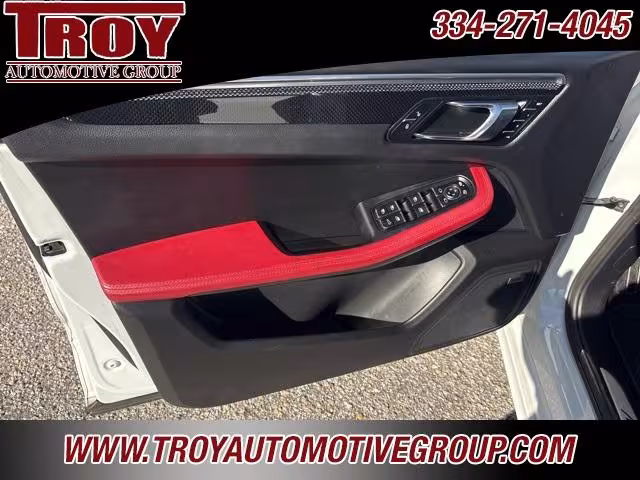 2018 Porsche Macan - WP1AG2A57JLB61837 - Image #44