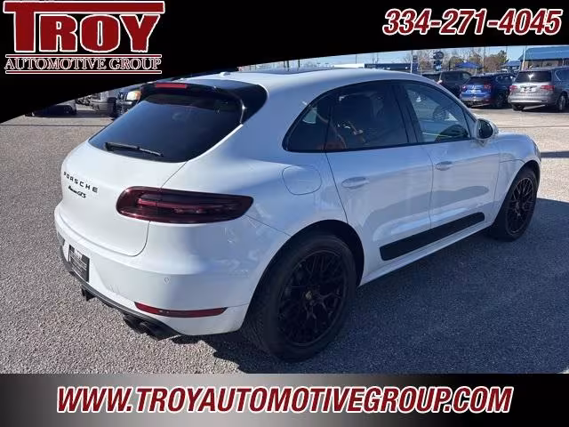 2018 Porsche Macan - WP1AG2A57JLB61837 - Image #9