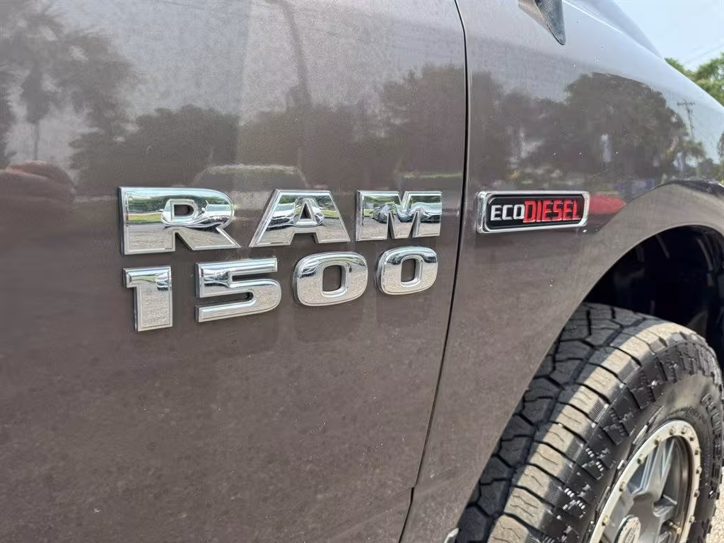 2018 Ram 1500 - 1C6RR7KM3JS262419 - Image #28
