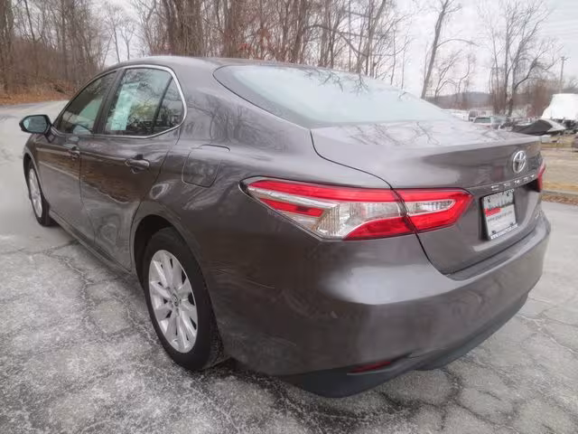 2018 Toyota Camry - 4T1B11HK8JU651822 - Image #4