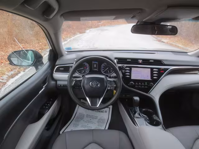 2018 Toyota Camry - 4T1B11HK8JU651822 - Image #8