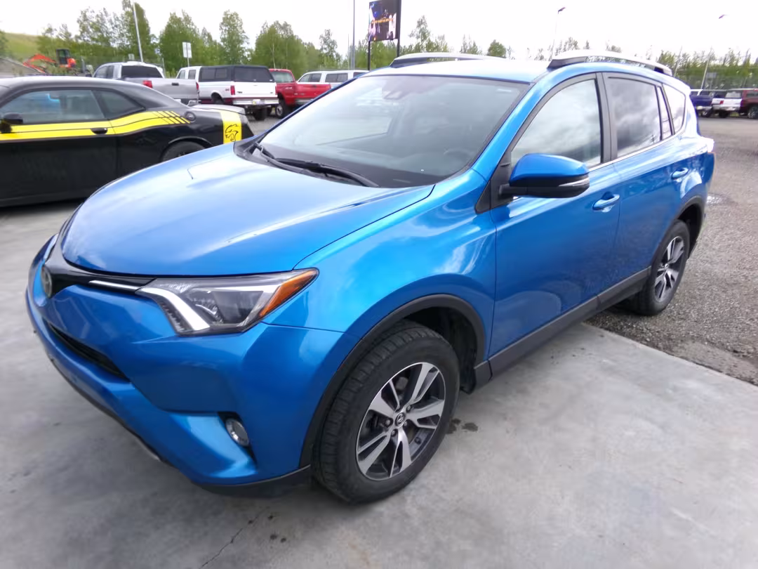 2018 Toyota RAV4 - 2T3RFREV1JW720693 - Image #1