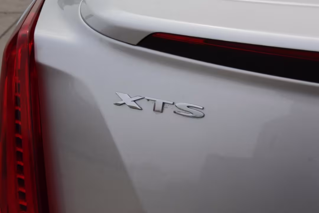 2019 Cadillac XTS - 2G61M5S38K9105376 - Image #7