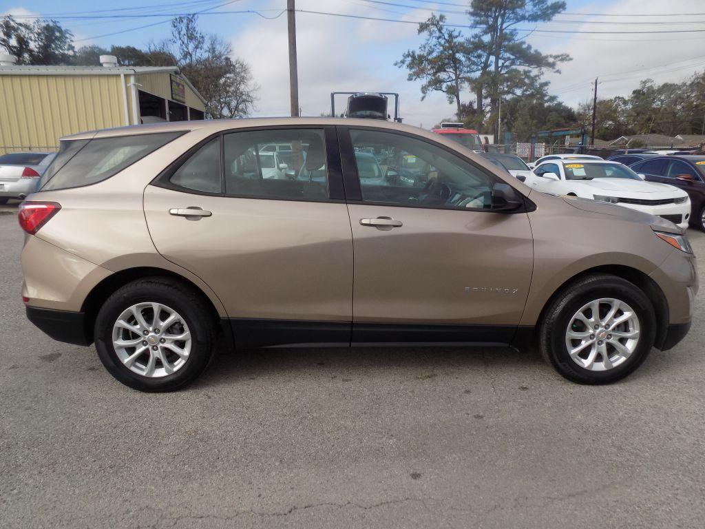 2019 Chevrolet Equinox - 2GNAXHEV9K6269215 - Image #2