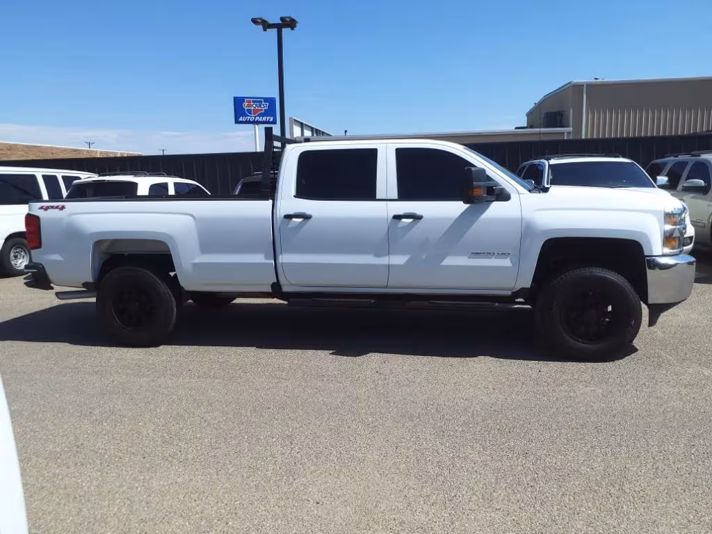 2019 Chevrolet Silverado 2500HD - 1GC1KREGXKF160170 - Image #2